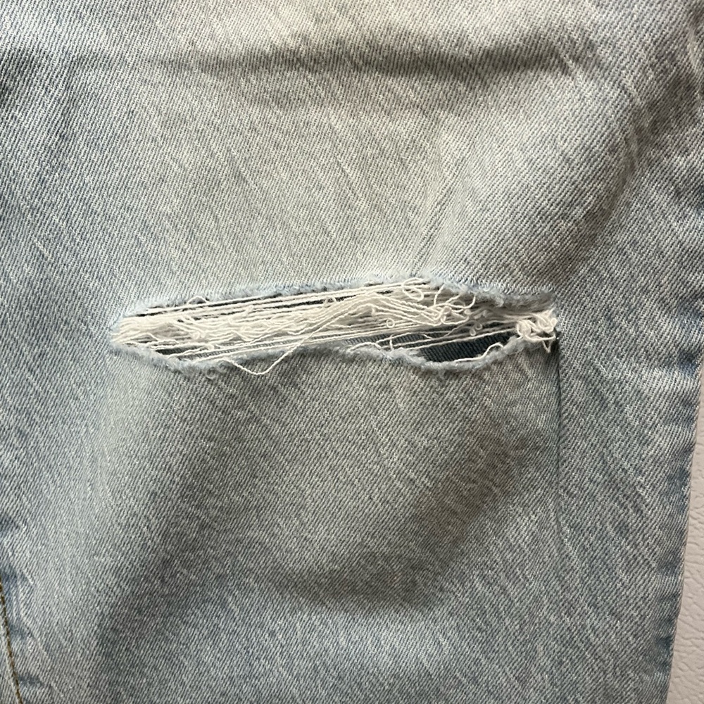 Universal Thread Light Blue Denim Jeans Distressed - Picture 7 of 16